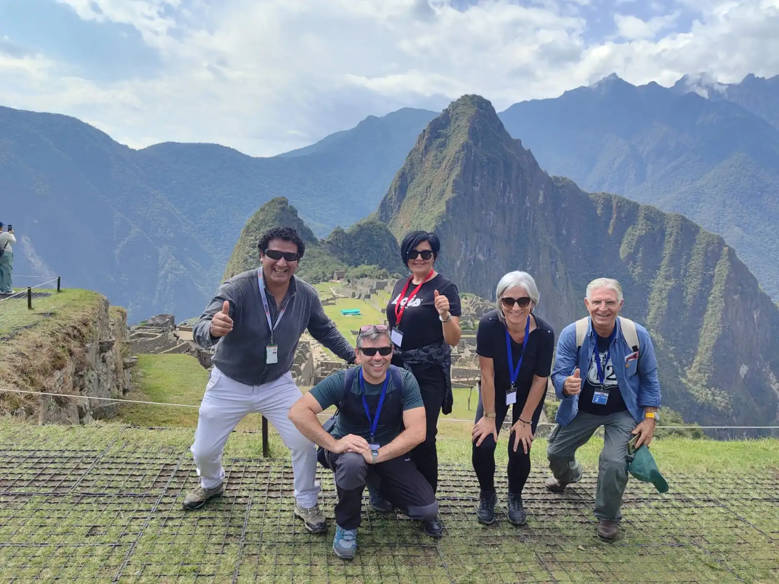 Equipo de guías de Mundo Explorers en Cusco